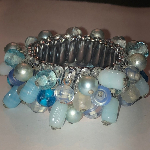 Jewelry - Vintage Japan Silver Tone Blue Beaded Retro Boho Stretchy Bracelet